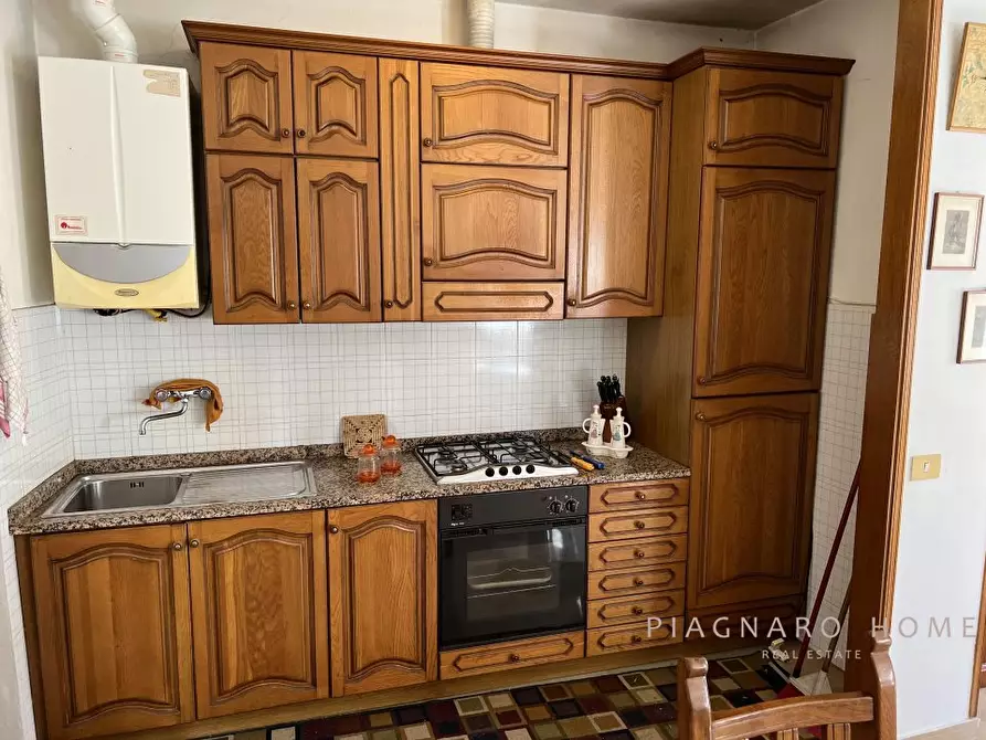 Immagine 9 di Rustico / casale in vendita  22 a Pontremoli