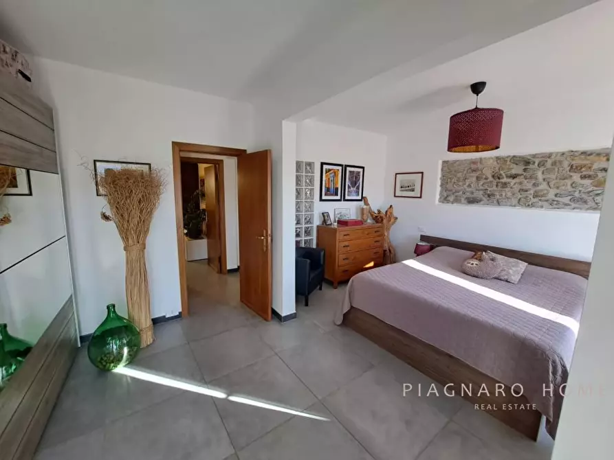 Immagine 9 di Rustico / casale in vendita  12 a Fivizzano