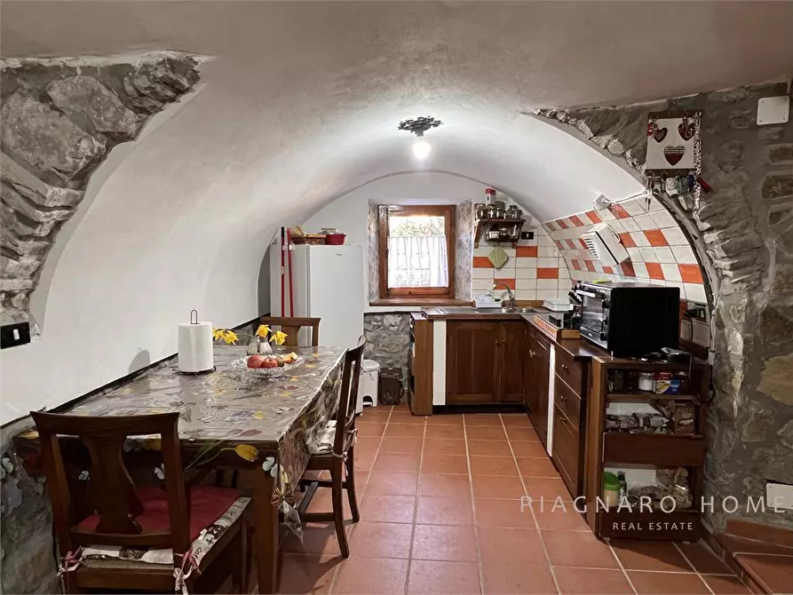 Immagine 2 di Rustico / casale in vendita  a Pontremoli