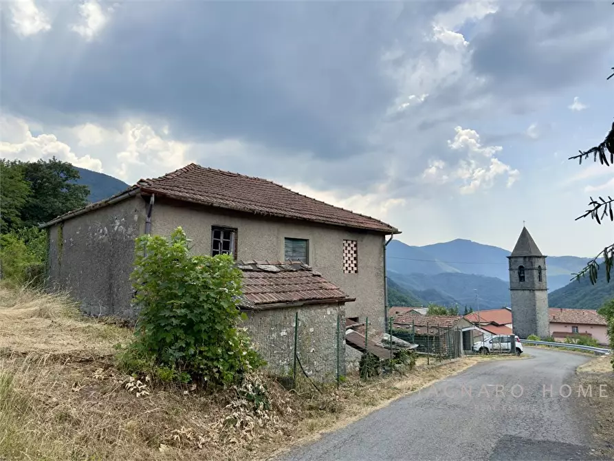 Immagine 2 di Rustico / casale in vendita  83 a Pontremoli