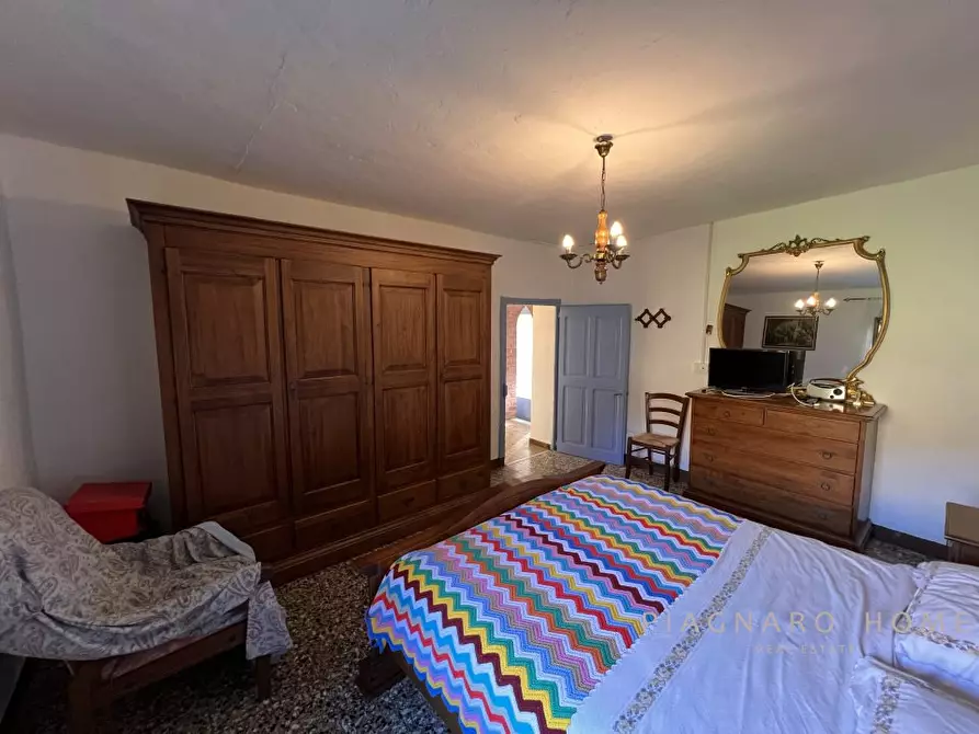 Immagine 10 di Rustico / casale in vendita  56 a Filattiera