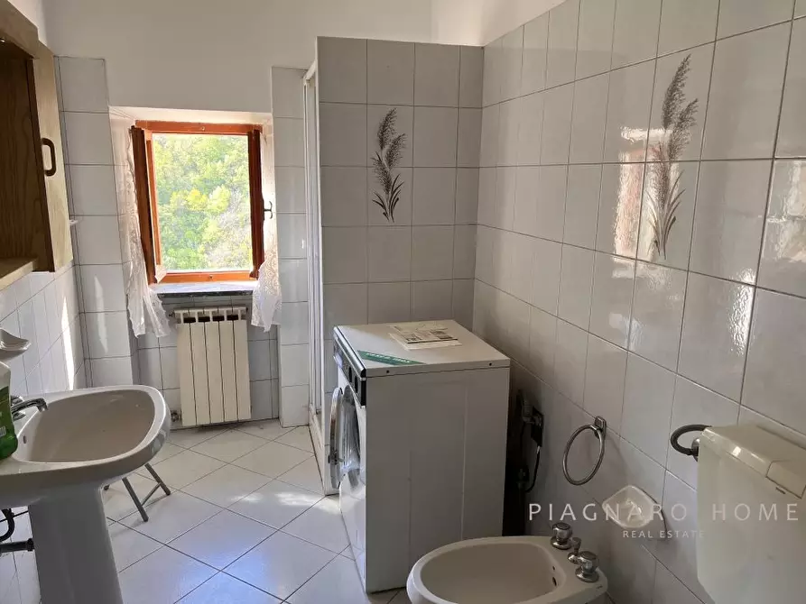 Immagine 8 di Rustico / casale in vendita  a Filattiera