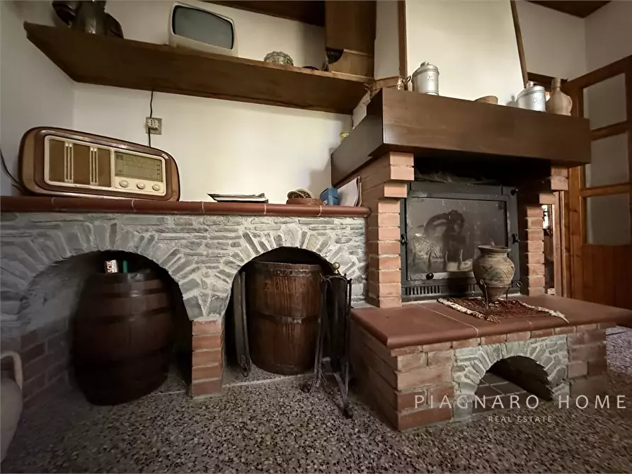Immagine 5 di Rustico / casale in vendita  73 a Zeri