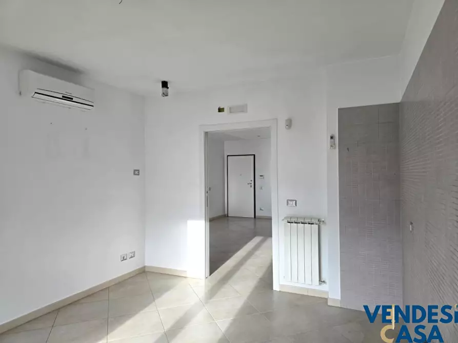 Immagine 8 di Appartamento in vendita  9 a Adelfia