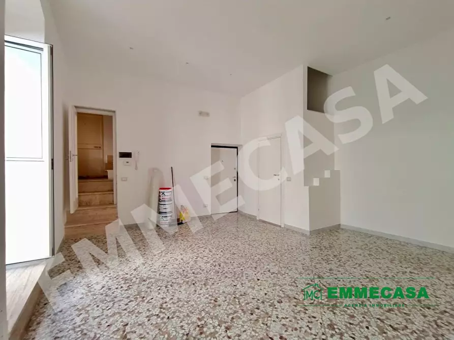 Immagine 2 di Casa semindipendente in vendita  a Valenzano