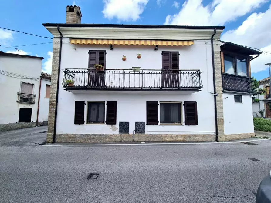 Immagine 2 di Casa semindipendente in vendita  a Casacanditella