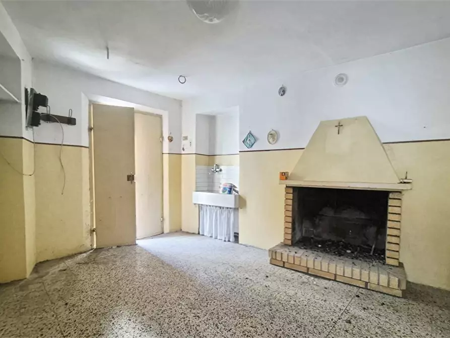 Immagine 5 di Casa semindipendente in vendita  23 a Guilmi