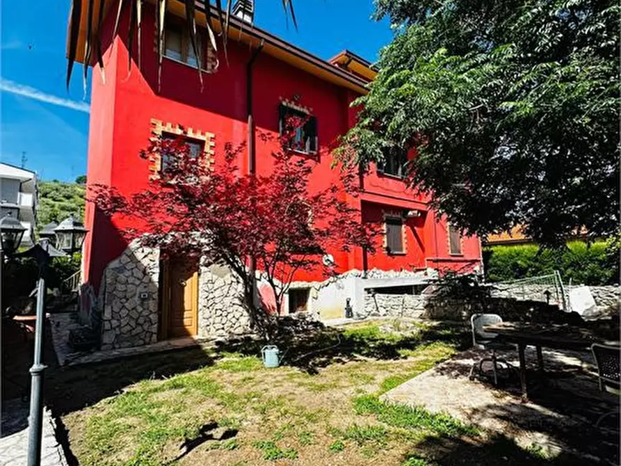Immagine 2 di Casa semindipendente in vendita  75 a Casoli