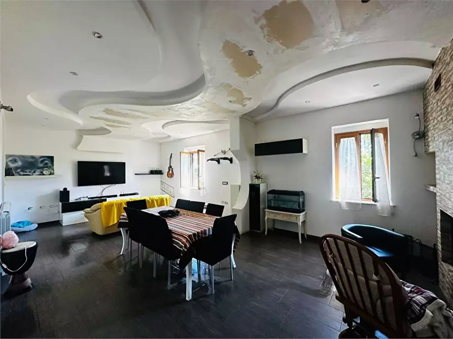 Immagine 9 di Casa semindipendente in vendita  75 a Casoli