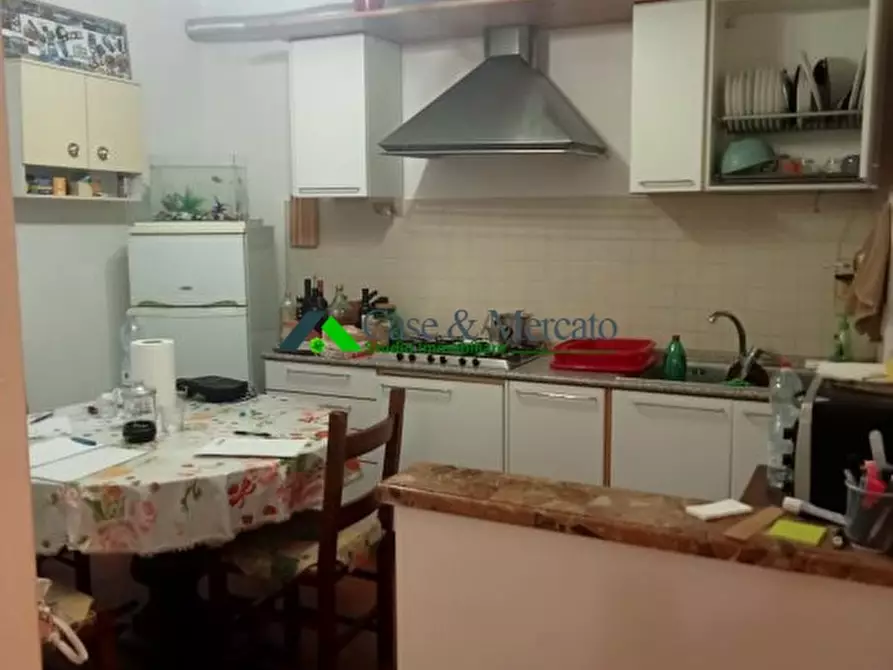 Immagine 10 di Casa semindipendente in vendita  a Lucca