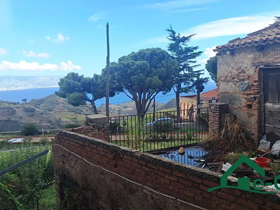 Immagine 1 di Casa semindipendente in vendita  6 a Messina