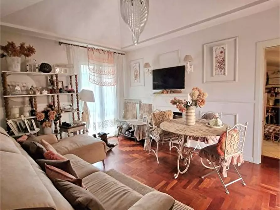 Immagine 9 di Casa semindipendente in vendita  a Boscoreale