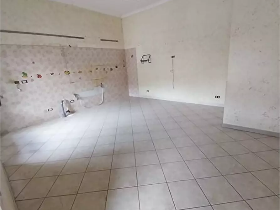 Immagine 2 di Casa semindipendente in vendita  a Acerra