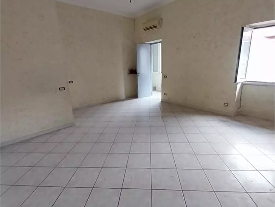 Immagine 1 di Casa semindipendente in vendita  a Acerra