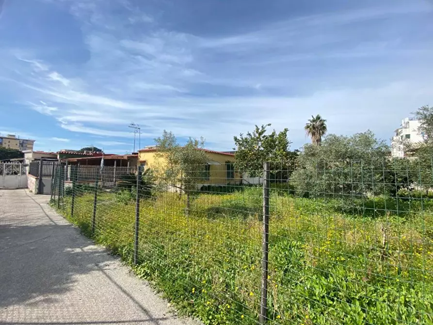 Immagine 9 di Casa semindipendente in vendita  a Torre Annunziata