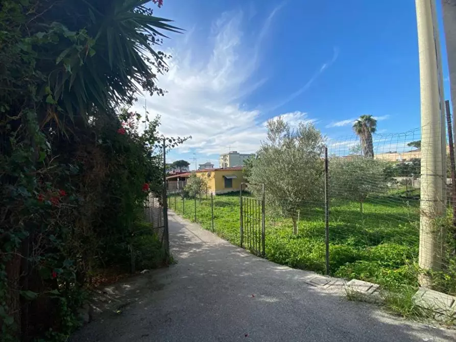 Immagine 1 di Casa semindipendente in vendita  a Torre Annunziata
