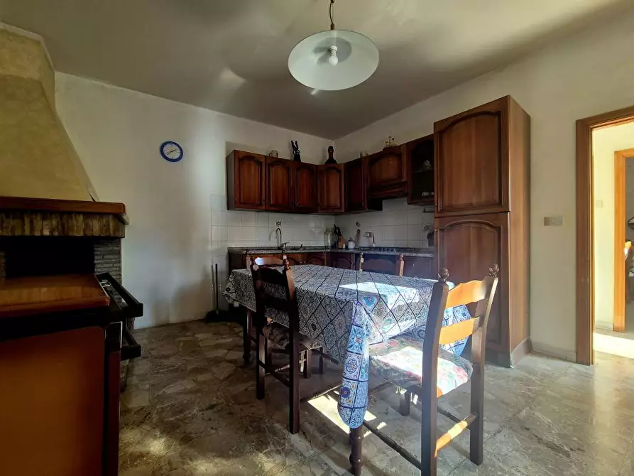 Immagine 3 di Casa semindipendente in vendita  a Farindola