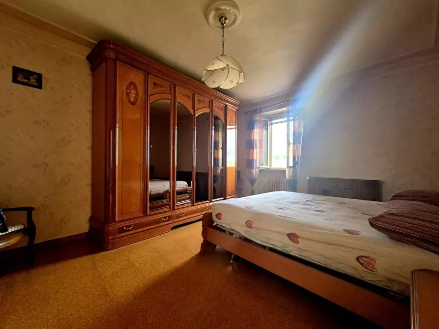 Immagine 10 di Casa semindipendente in vendita  a Farindola