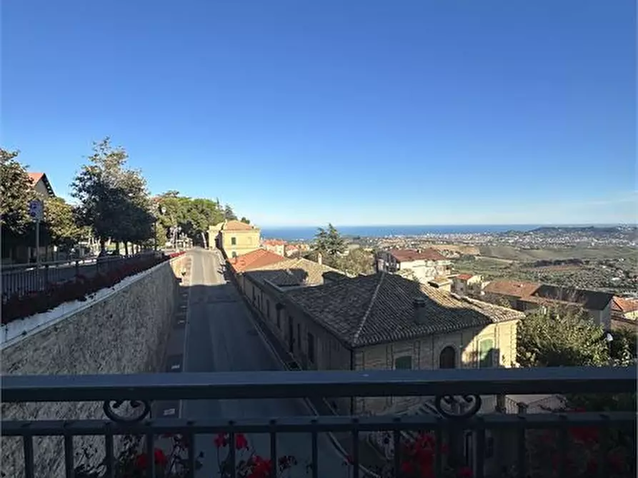 Immagine 1 di Casa semindipendente in vendita  5 a Città Sant'angelo