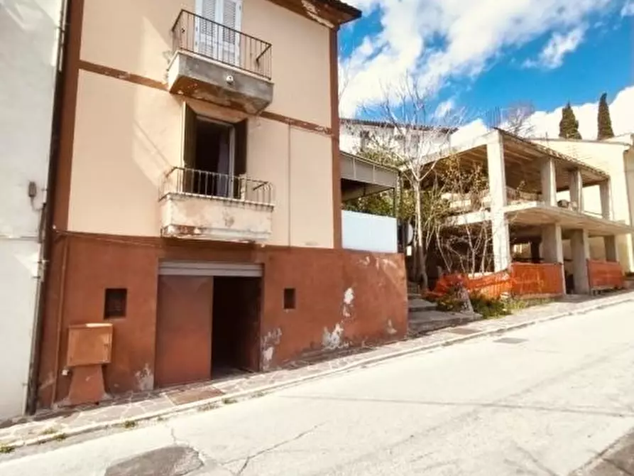 Immagine 3 di Casa semindipendente in vendita  46 a Pescosansonesco