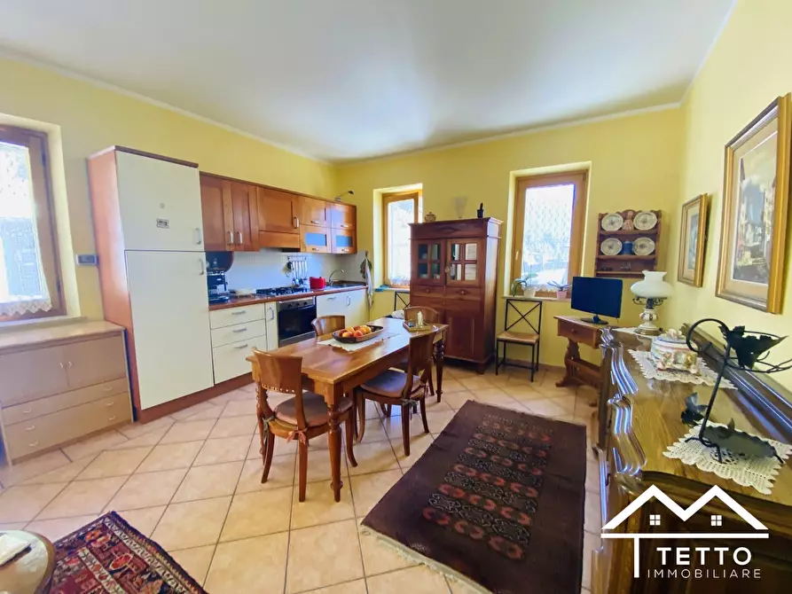 Immagine 3 di Appartamento in vendita  80 a Casperia