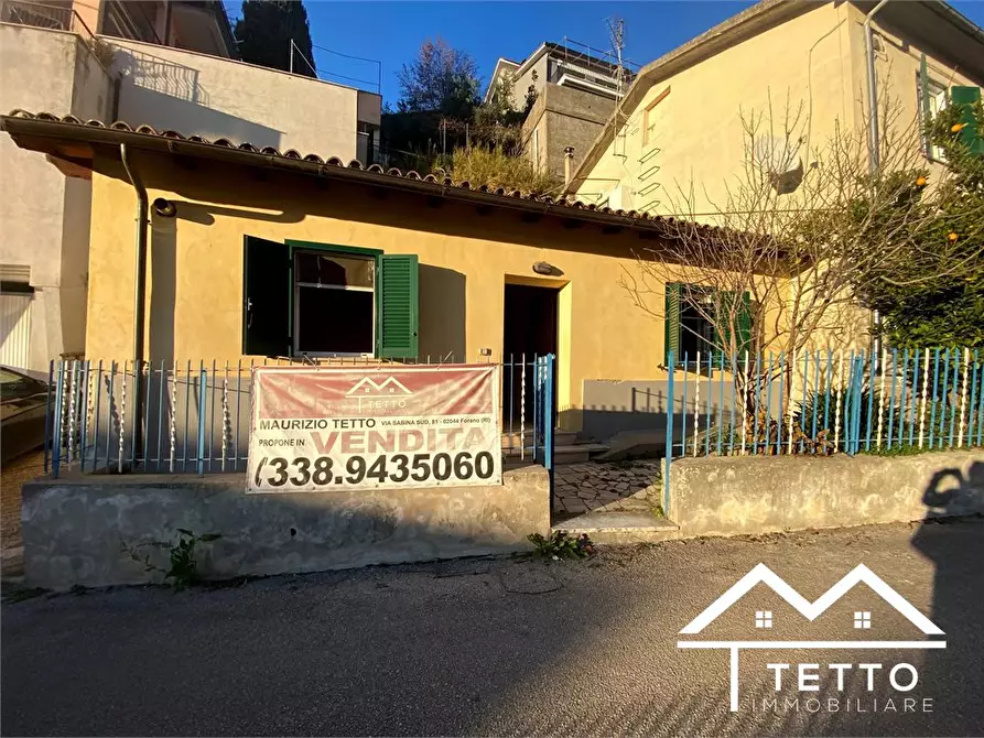 Immagine 3 di Casa semindipendente in vendita  49 a Poggio Mirteto