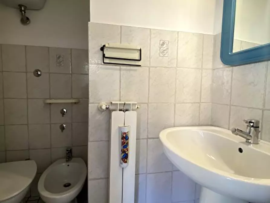 Immagine 10 di Casa semindipendente in vendita  14 a Forano