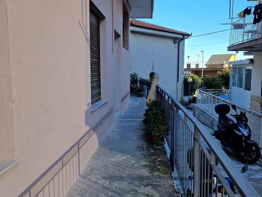 Immagine 7 di Casa semindipendente in vendita  a Alassio
