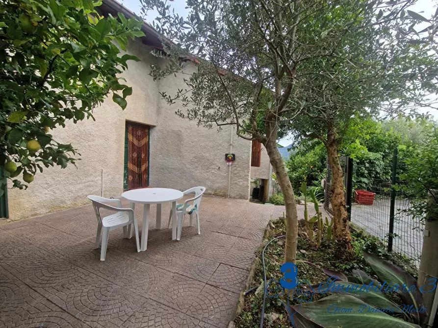 Immagine 5 di Casa semindipendente in vendita  a Vendone