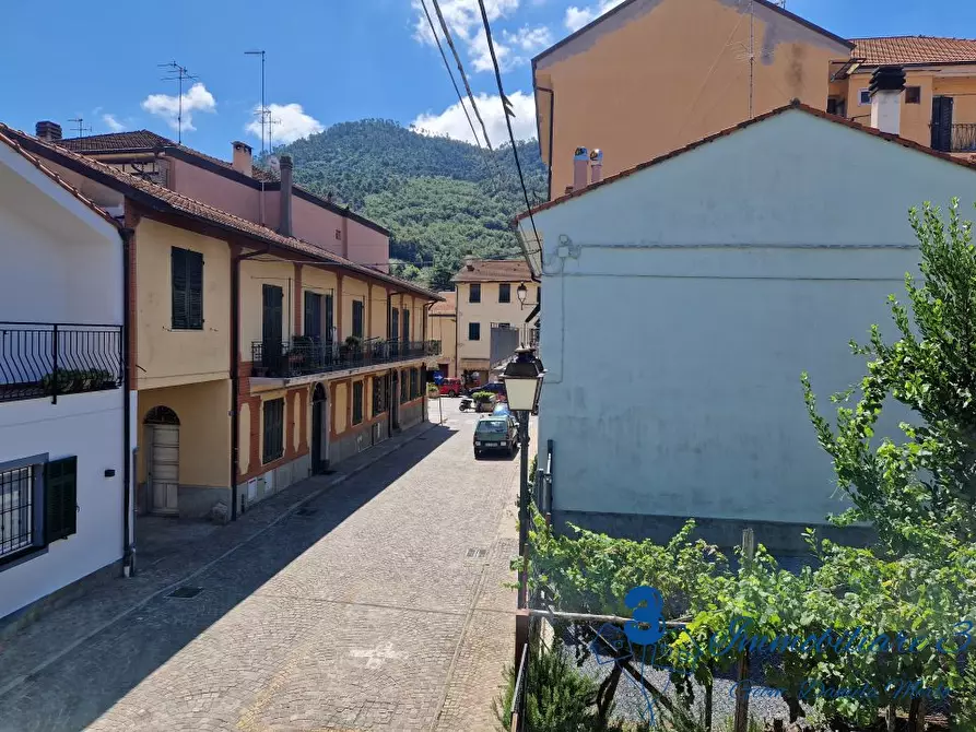 Immagine 8 di Casa semindipendente in vendita  a Villanova D'albenga
