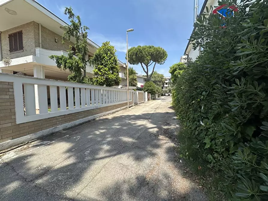 Immagine 9 di Casa semindipendente in vendita  11 a Tortoreto