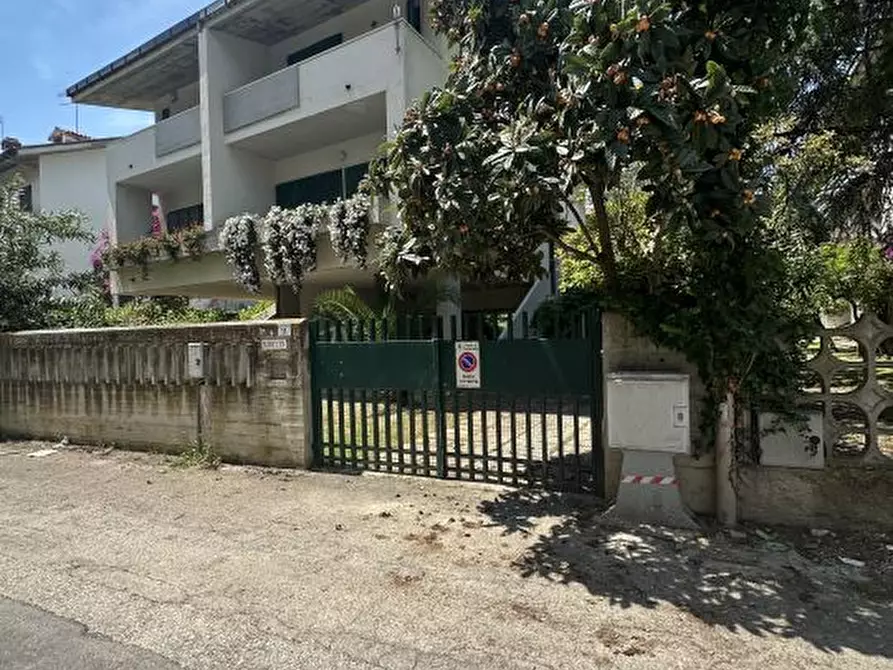 Immagine 3 di Casa semindipendente in vendita  11 a Tortoreto