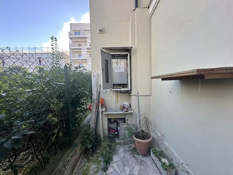 Immagine 9 di Casa semindipendente in vendita  a Teramo