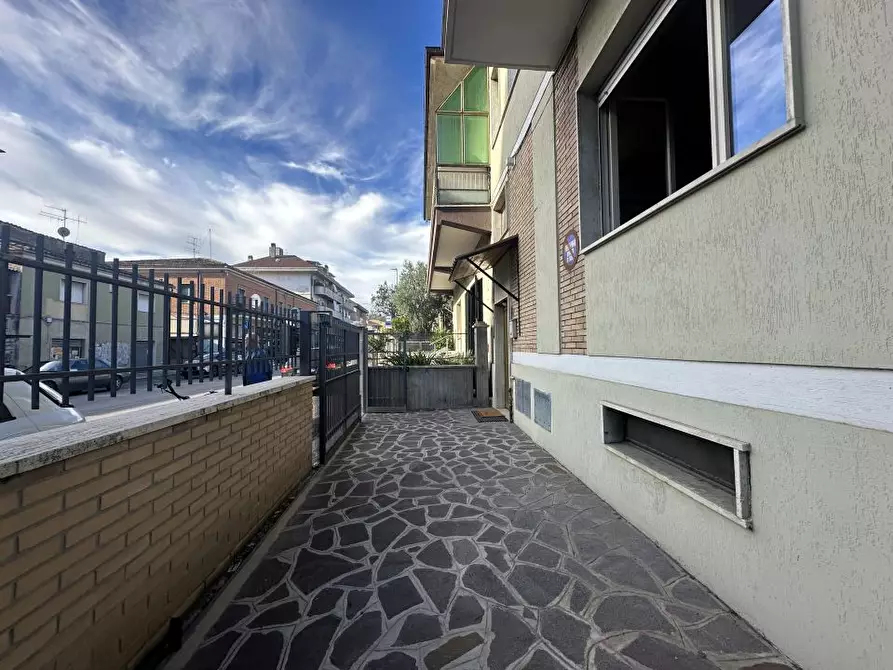 Immagine 2 di Casa semindipendente in vendita  a Teramo