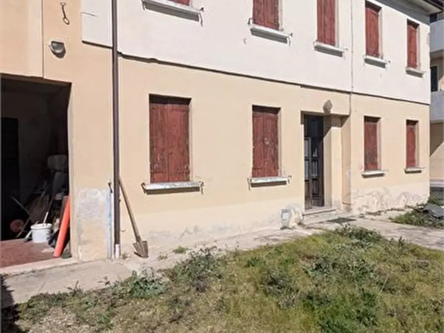 Immagine 2 di Casa semindipendente in vendita  a Stra