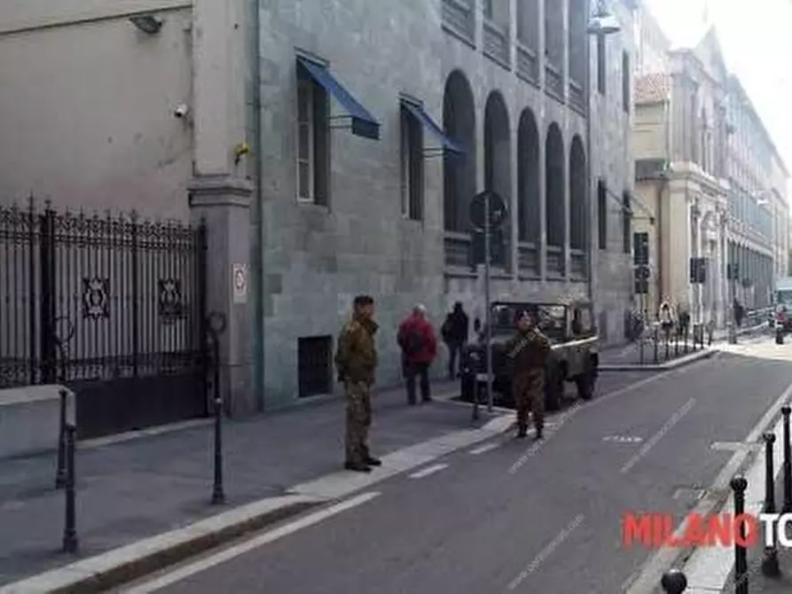 Immagine 1 di Licenza in vendita  a Milano
