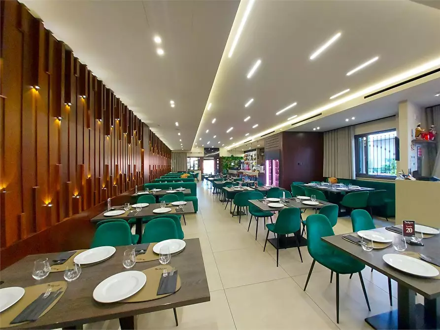 Immagine 1 di Licenza in vendita  a Volla