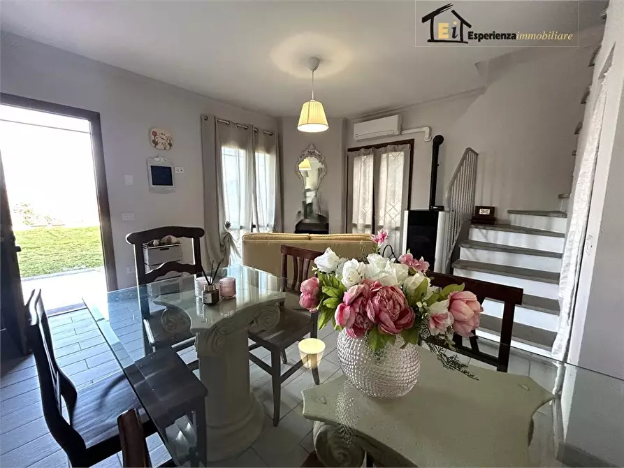 Immagine 10 di Casa semindipendente in vendita  snc a Poggio Mirteto