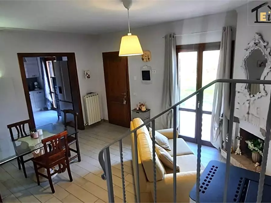 Immagine 6 di Casa semindipendente in vendita  snc a Poggio Mirteto