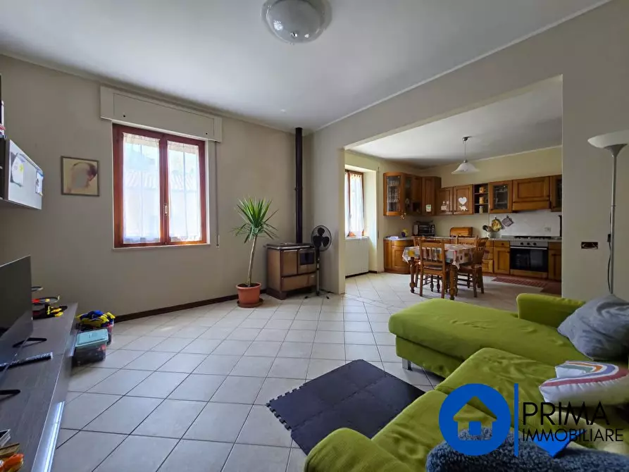 Immagine 2 di Casa indipendente in vendita  a Arrone