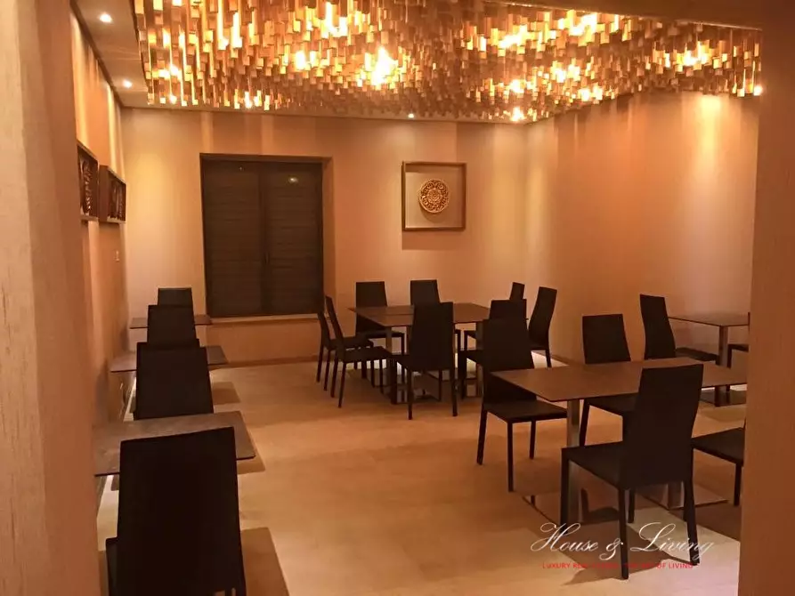 Immagine 3 di Negozio in vendita  a Torino