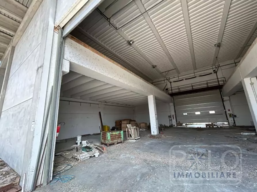 Immagine 7 di Capannone industriale in vendita  7 a Fiesse