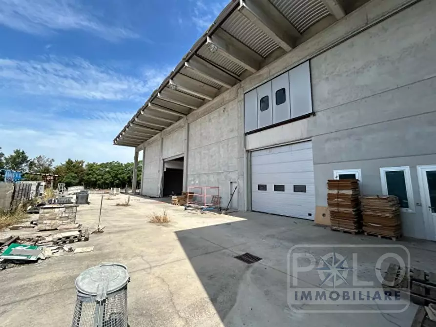 Immagine 9 di Capannone industriale in vendita  7 a Fiesse