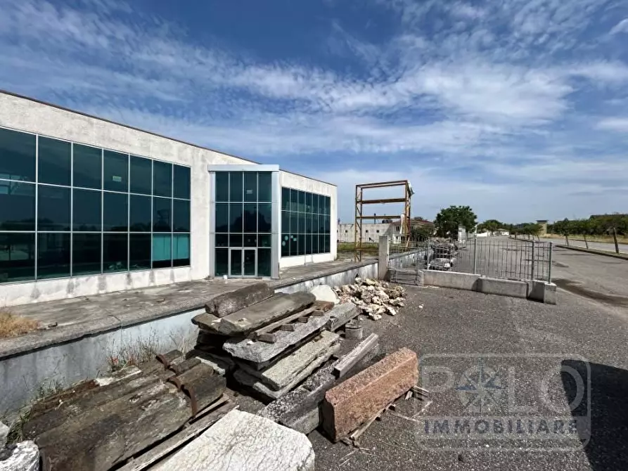 Immagine 4 di Capannone industriale in vendita  7 a Fiesse