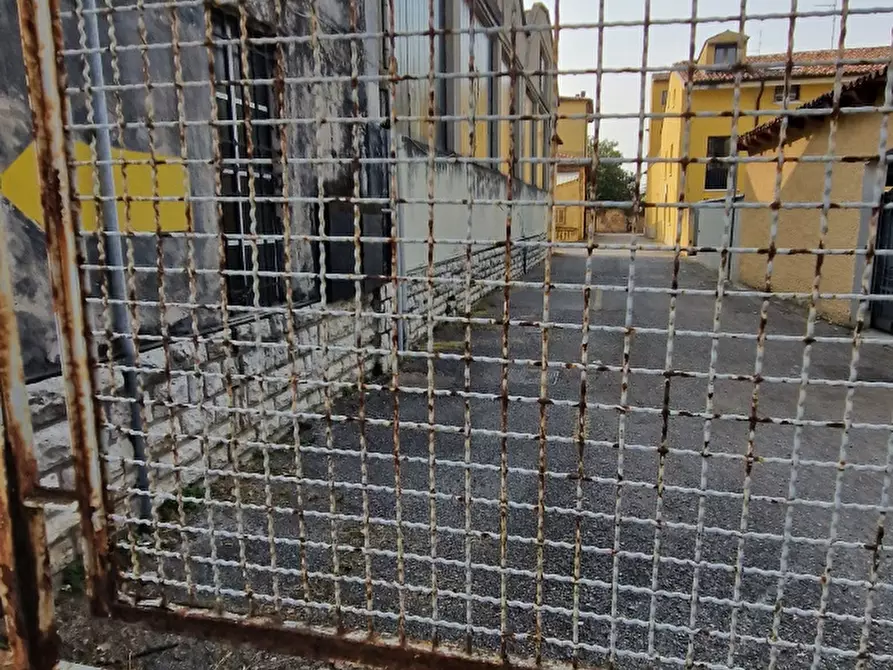 Immagine 7 di Capannone industriale in vendita  7 a Brescia