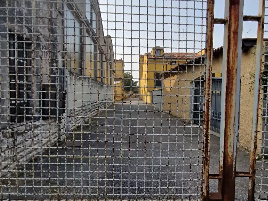 Immagine 8 di Capannone industriale in vendita  7 a Brescia