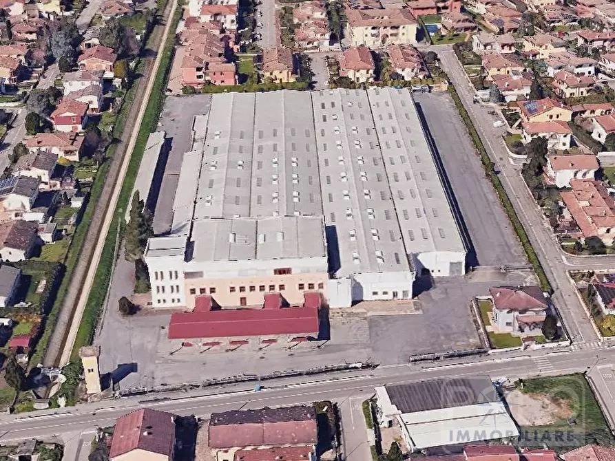Immagine 4 di Capannone industriale in vendita  a Curtatone