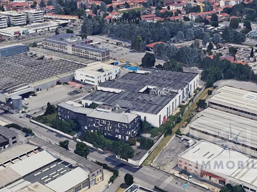 Immagine 5 di Capannone industriale in vendita  a Concorezzo