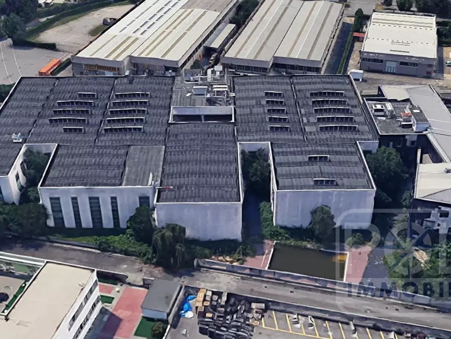 Immagine 6 di Capannone industriale in vendita  a Concorezzo