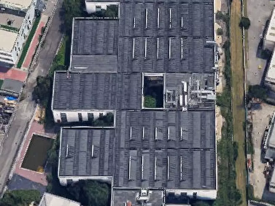 Immagine 7 di Capannone industriale in vendita  a Concorezzo